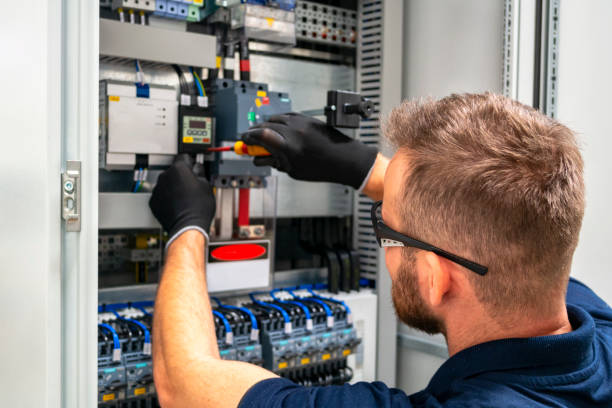 Best Circuit Breaker Repair  in Smithfield, UT